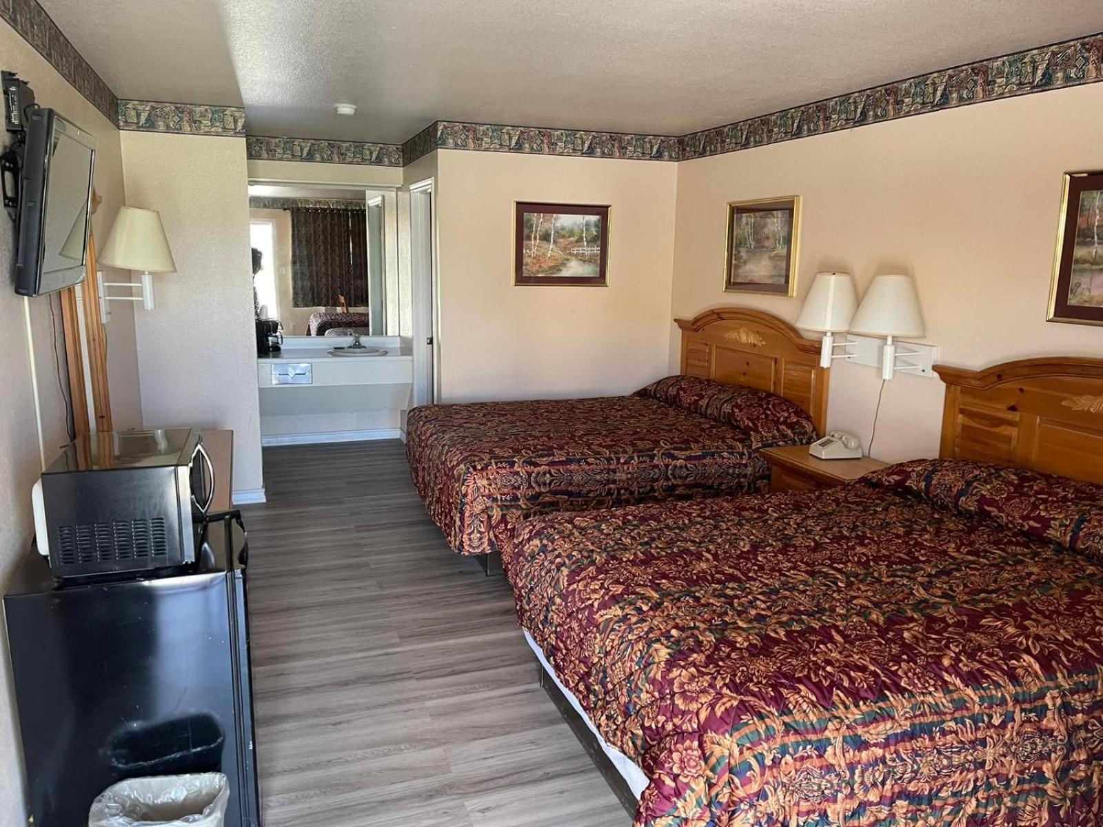 Lakeside Inn & Suites By Oyo Mathis I 37 Bagian luar foto