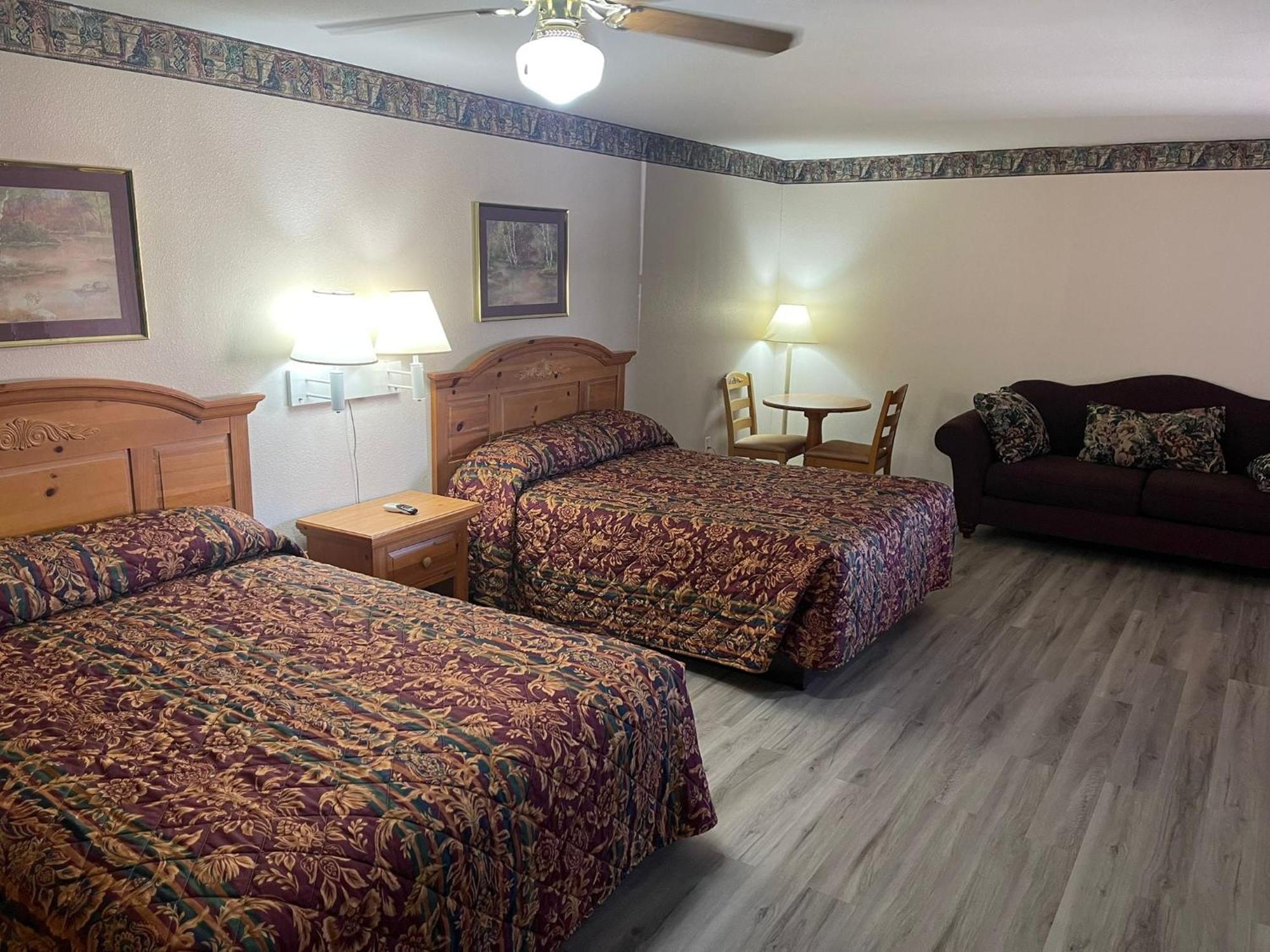 Lakeside Inn & Suites By Oyo Mathis I 37 Bagian luar foto